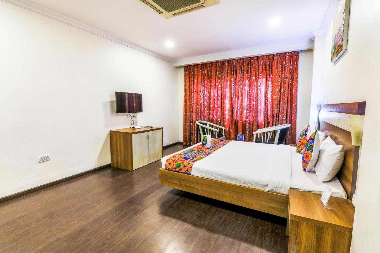 Fabhotel Royal Star Chennai Exterior photo